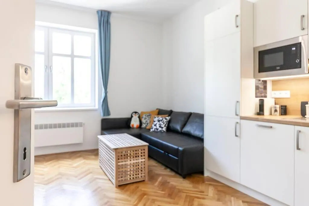 Apartment Village-Like Peace & Quiet In City + Parking Prague Czech Republic