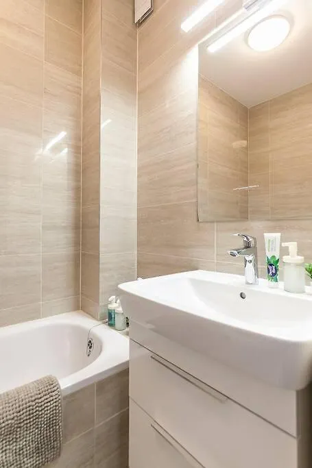 Apartment Village-Like Peace & Quiet In City + Parking Prague