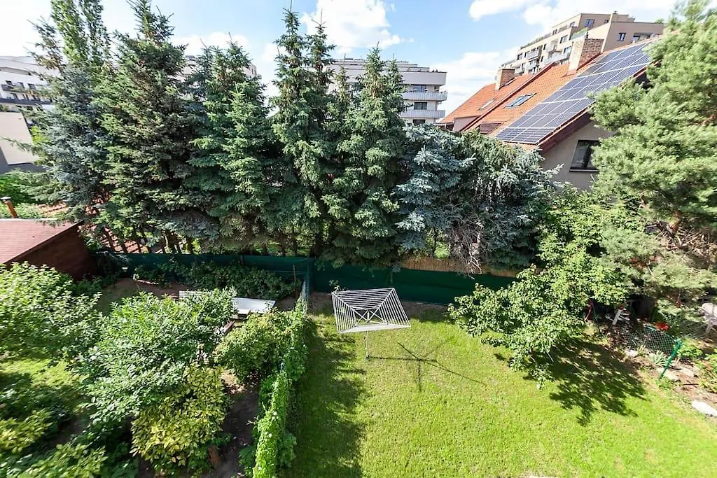 Apartment Village-Like Peace & Quiet In City + Parking Prague