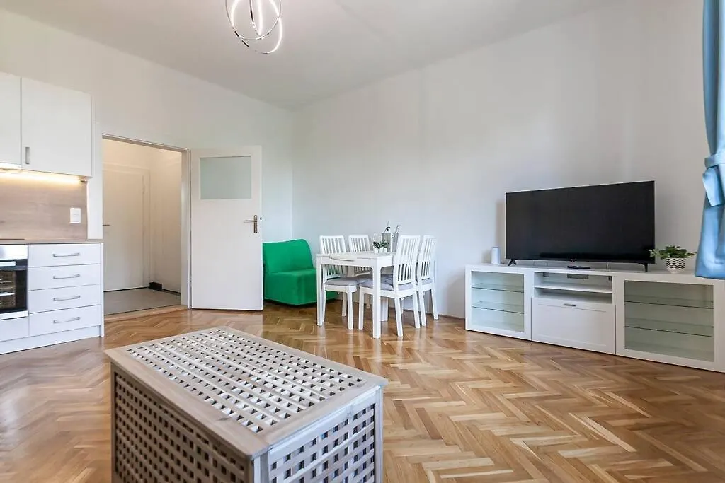 Village-Like Peace & Quiet In City + Parking Praha